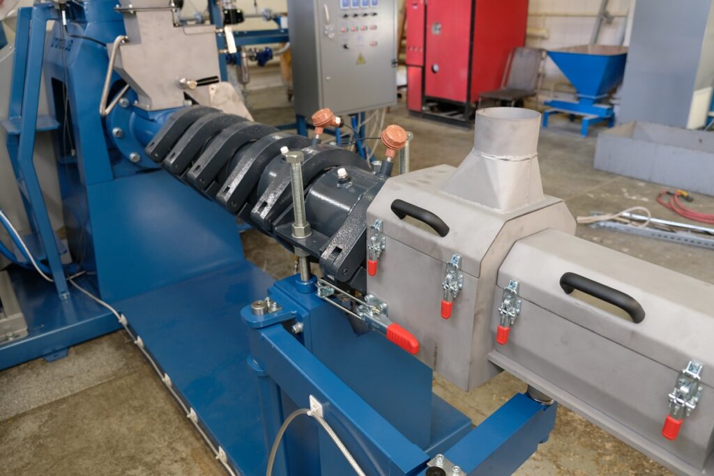 Pet food extruder
